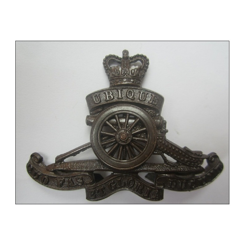 Royal Artillery Officers Cap Badge. Queens Crown