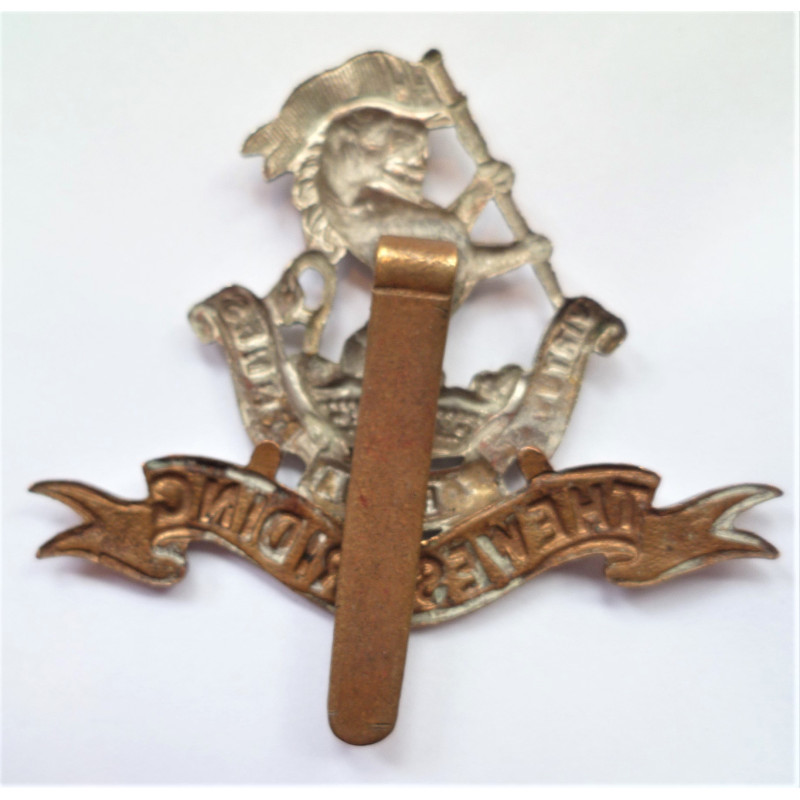 WW1 The Duke Of Wellington's Regiment (The West Riding) Cap Badge