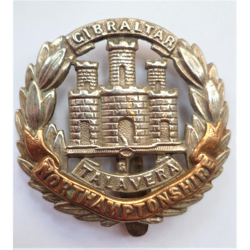 WW1 Northamptonshire Regiment Cap Badge