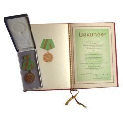 German DDR Bronze Police Medal 5 YEARS and Document