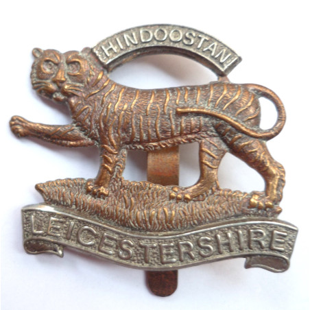 WW2 Leicestershire Regiment Cap Badge
