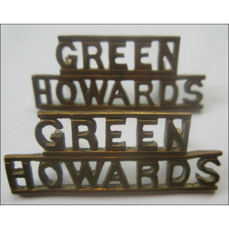 Pair of Green Howards Shoulder Titles
