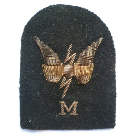 WW2 Royal Navy Radio Operator Mechanic Bullion Cloth Badge