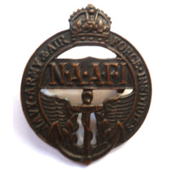 WWII Navy, Army & Air Force Institutes (N.A.A.F.I.) Cap Badge