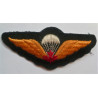 Canadian Paratrooper Cloth Wing / Badge Circa 1960s parachute