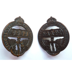 Pair Navy, Army and Air Force Institute N.A.A.F.I. Collar Badges