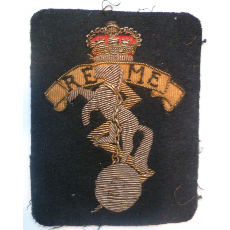Royal Electrical Mechanical Engineers REME Bullion Cloth Blazer Badge Insignia