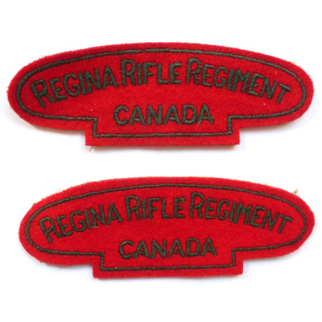 Pair Regina Rifle Regiment Canada Cloth Shoulder Titles