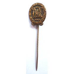 German DRL Sports Badge In Bronze Miniature Stick Pin