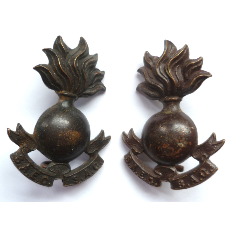 Pair South African Engineers Corps Collar Badge SA