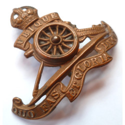Royal Artillery Cap Badge Rotating Wheel