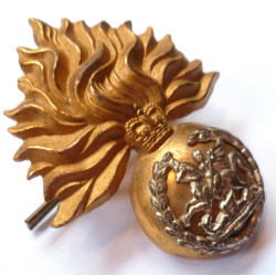 Royal Regiment of Fusiliers Officer Gilt Cap Badge