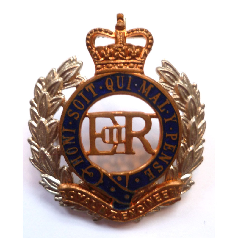 Royal New Zealand Engineers Officers Cap Badge ERII