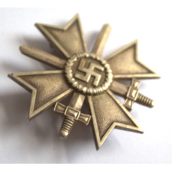 WW2 German War Merit Cross 1st Class with Swords Cased L/10