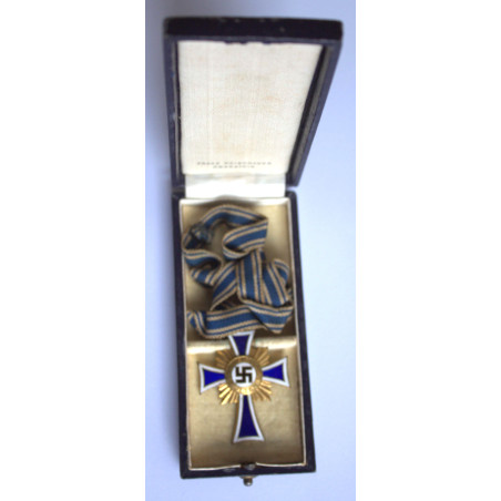 German Mothers Cross Gold with Case German Mothers Cross Gold with Case