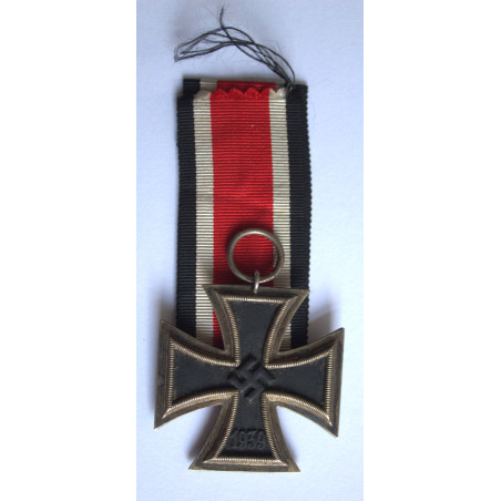 WW2 German Iron Cross 2nd Class Maker 128 WW2 German Iron Cross 2nd Class Maker 128