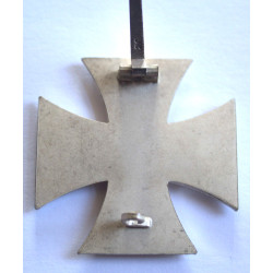 WW2 German Iron Cross 1st Class Cased Maker 20