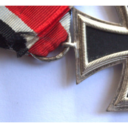 WW2 German Iron Cross 2nd Class Maker "3"