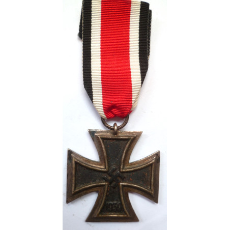 WW2 German Iron Cross 2nd Class Maker Marked 24 WW2 German Iron Cross 2nd Class Maker Marked 24