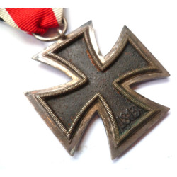WW2 German Iron Cross 2nd Class Maker Marked 24
