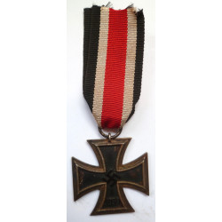 WW2 German Iron Cross 2nd Class Maker Marked 128