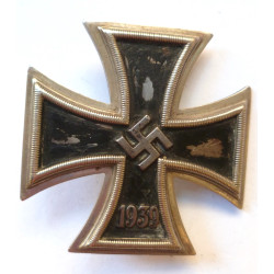 WWII German Iron Cross 1st Class Maker Marked 20