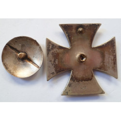 WW2 German Iron Cross 1st Class Screw Back Fitting L/12
