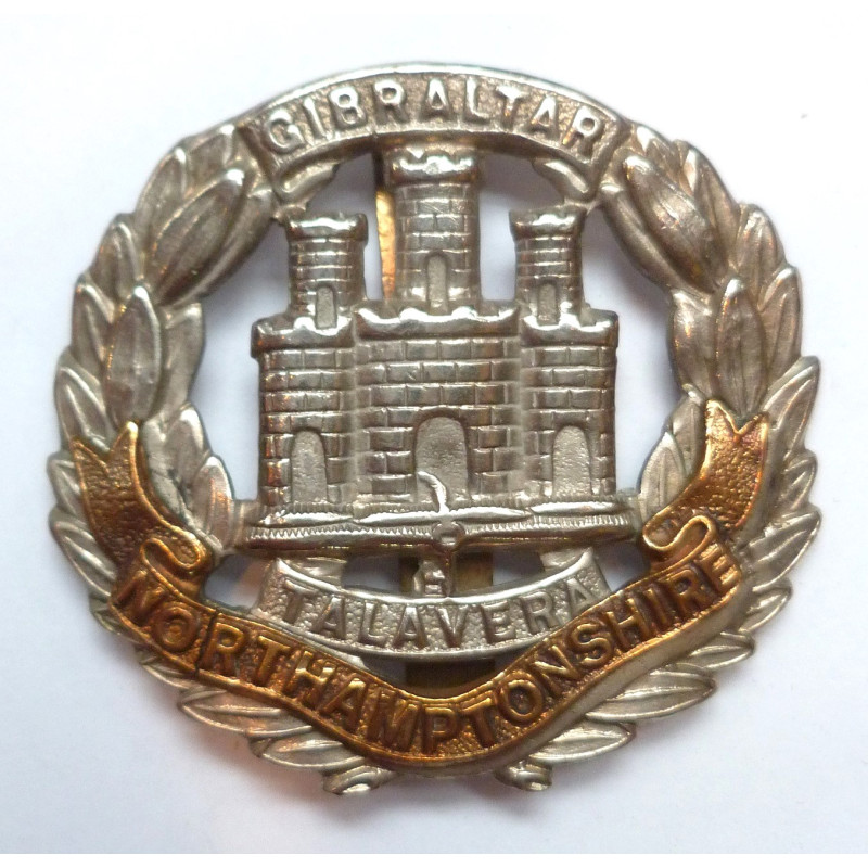 Northamptonshire Regiment Cap Badge British Militaria