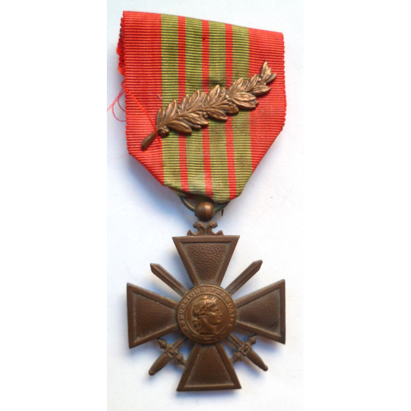Croix De Guerre Medal with Palm 1939-1945 - France
