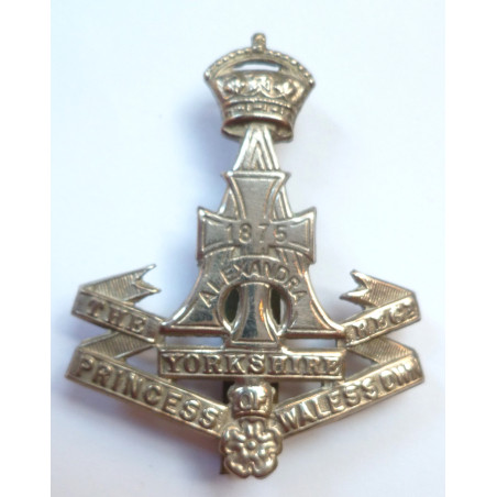 Yorkshire (Green Howards) Regiment Cap badge - British Army Yorkshire (Green Howards) Regiment Cap badge - British Army