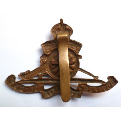 WW2 Royal Artillery Cap Badge with Rotating Wheel