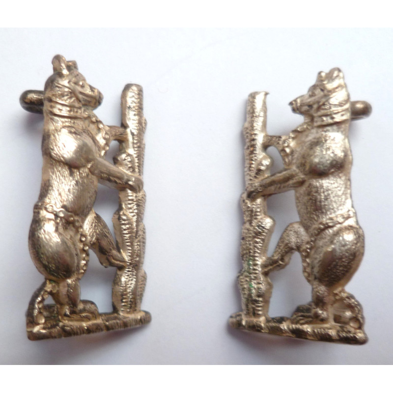 Pair Warwickshire Yeomanry Officer's Collar Badges