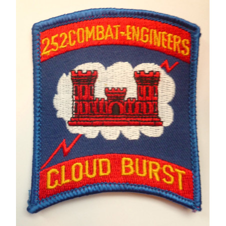 US Army 252nd Combat Engineer Battalion Cloth Patch/Badge