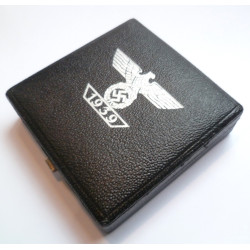 German Cased 1939 Spange to the Iron Cross 1st Class