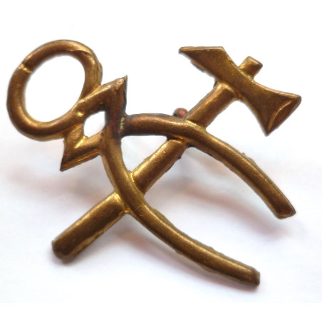 British Army REME Artificers/Blacksmith Brass Trade Badge