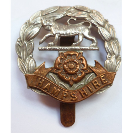 WW1 The Hampshire Regiment Cap Badge - British Army