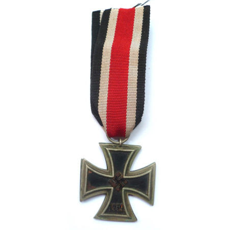 WW2 German Iron Cross 2nd Class - EKII Unmarked WW2 German Iron Cross 2nd Class - EKII Unmarked