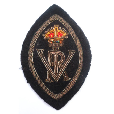 Queens Institute of District Nursing Bullion Cloth Cloak Badge - British Insignia
