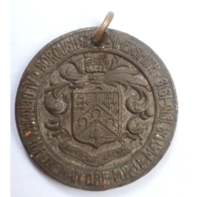 London Borough Hammersmith Victory and Piece Medallion