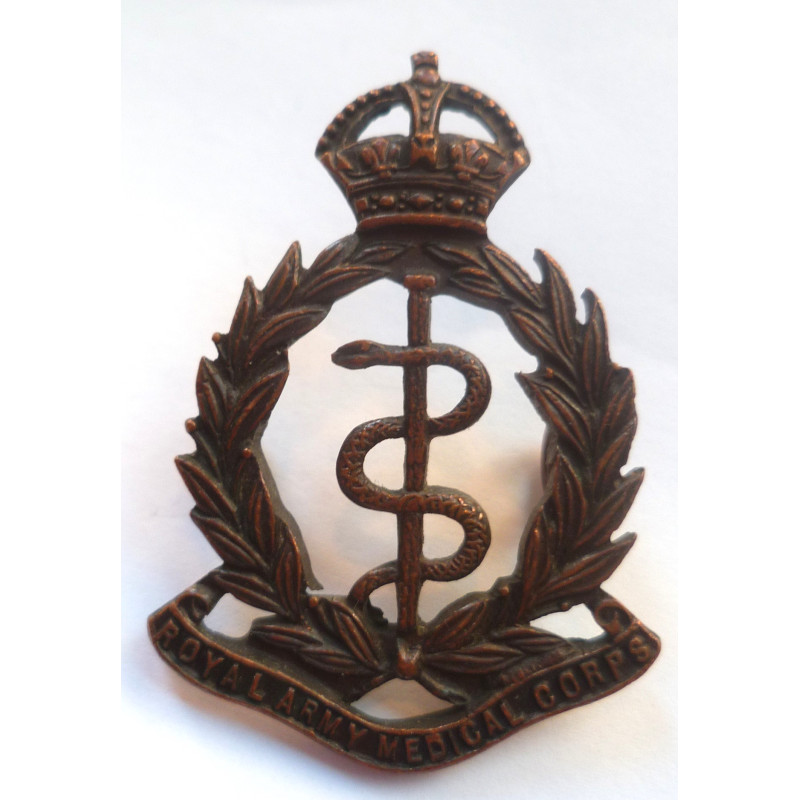 WW2 Royal Army Medical Corps Officers Cap Badge - British Army Insignia