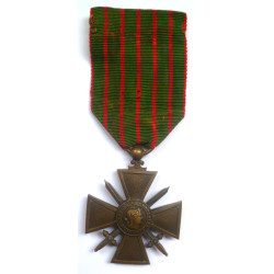 French Republic : Croix de Guerre 1914-18 Medal - World War One