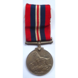 British WW2 1939 -1945 War Medal - British Military Campaign Insignia