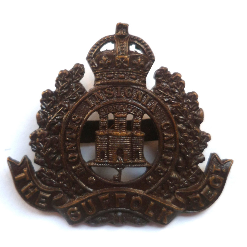 The Suffolk Regiment Officers Bronze Cap Badge - British Military Insignia