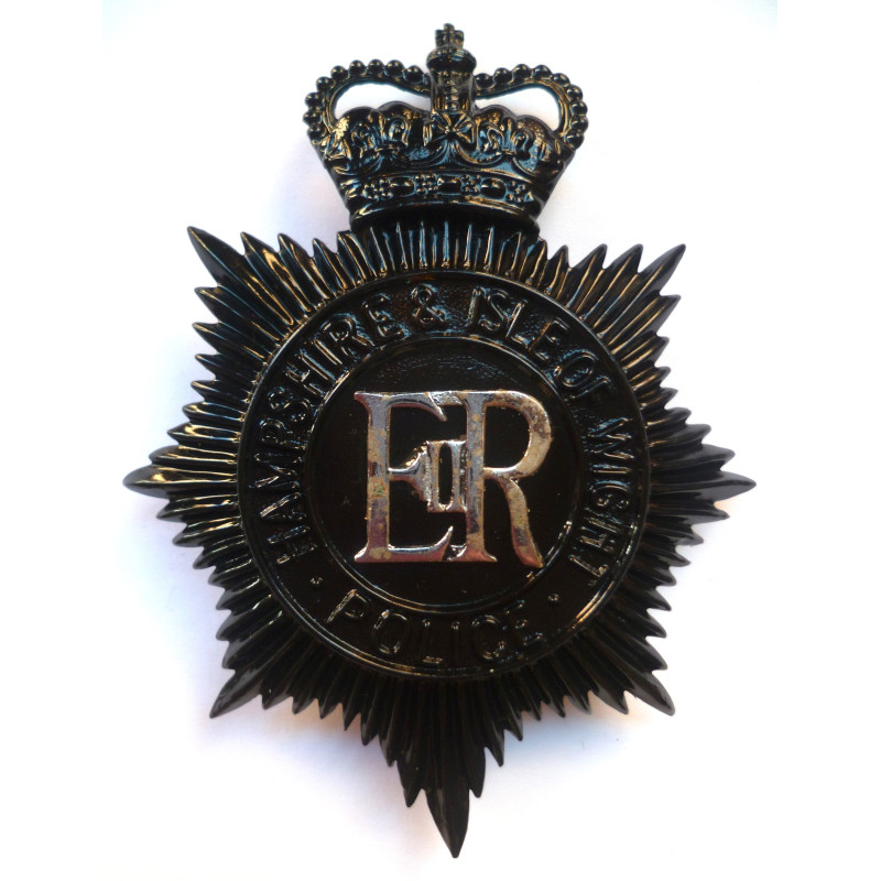 Hampshire & Isle of Wight Police Night Duty Helmet Plate - Queen's Crown - British Police Insignia