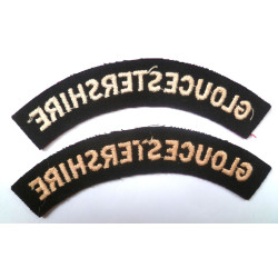 Pair Gloucestershire Regiment Cloth Shoulder Title - British Military Insignia