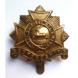 WW1 Bedfordshire Regiment All Brass Economy Cap Badge - British Military Insignia