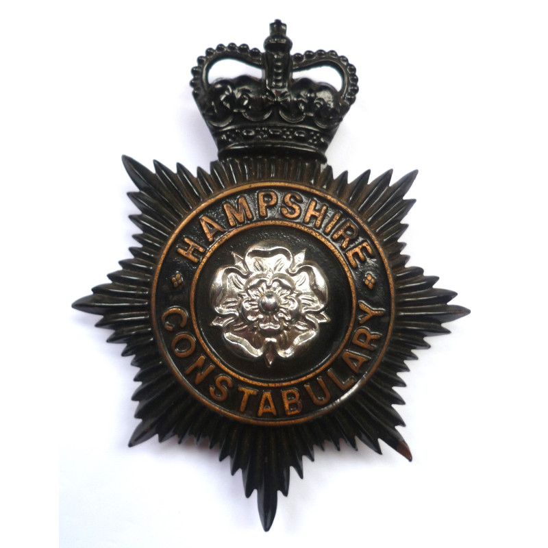 Hampshire Constabulary Night Duty Helmet Plate - Queen's Crown - British Police Insignia