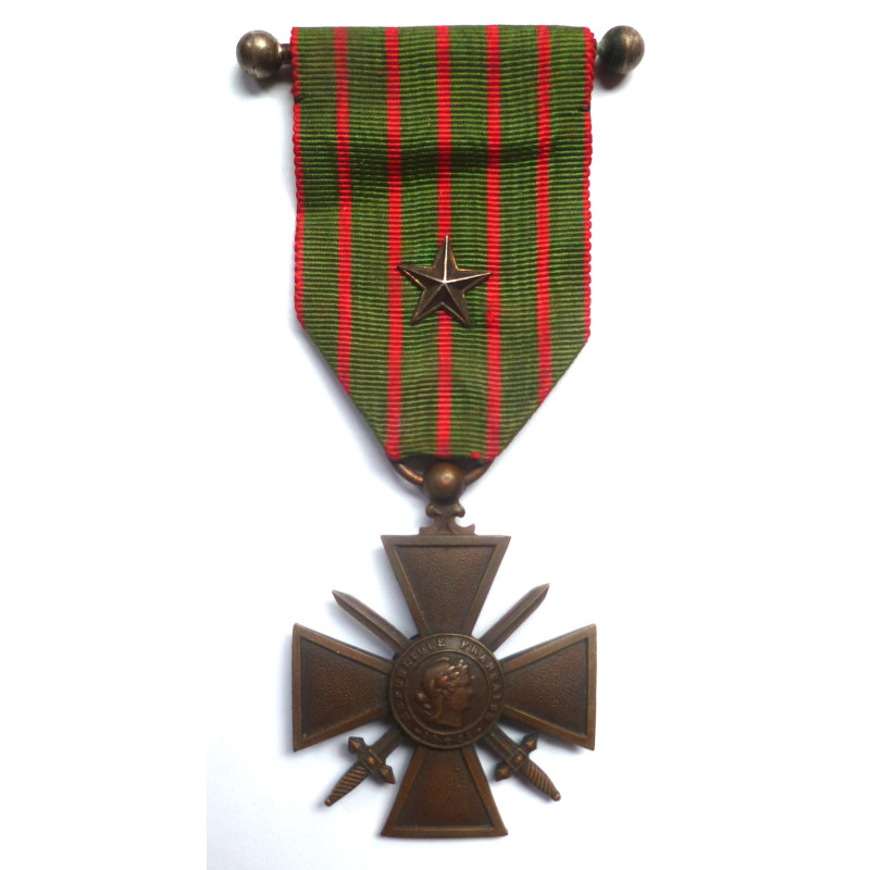 French Republic : Croix de Guerre 1914-18 Medal With Bronze Star - World War One
