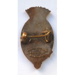 Knitted Garments For The Royal Navy Pin Badge - British Military Insignia