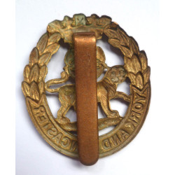 WW1 York And Lancaster Regiment All Brass Economy Cap Badge - British Army Insignia